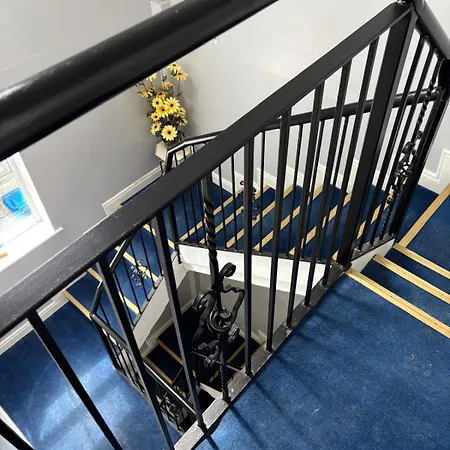 Diamond House アパート *