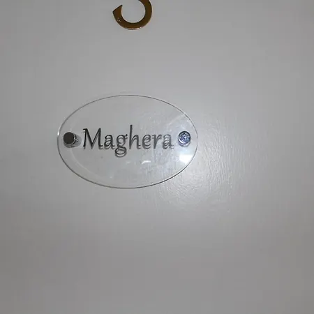 アパート Diamond House アーダーラ