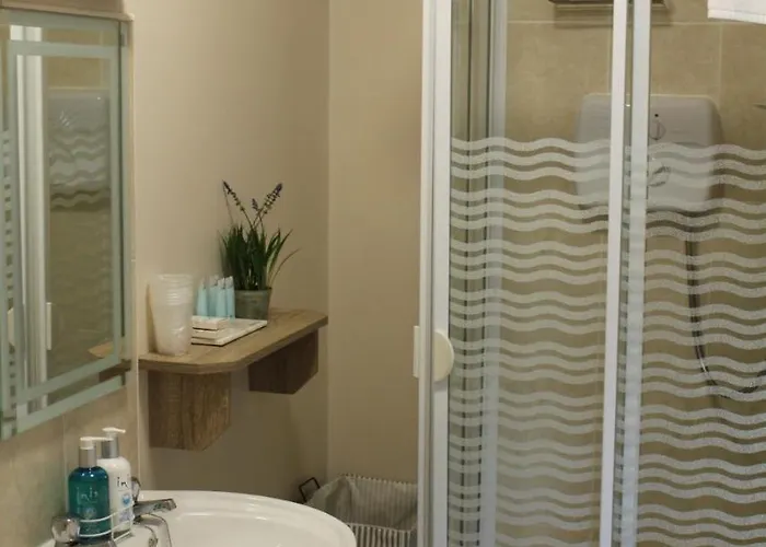 Diamond House * Ardara